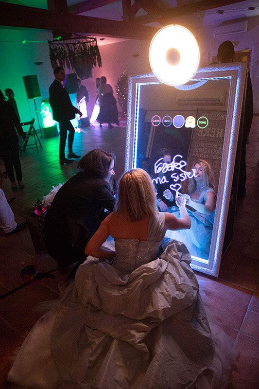 Miroir magique animation photobooth Marseille