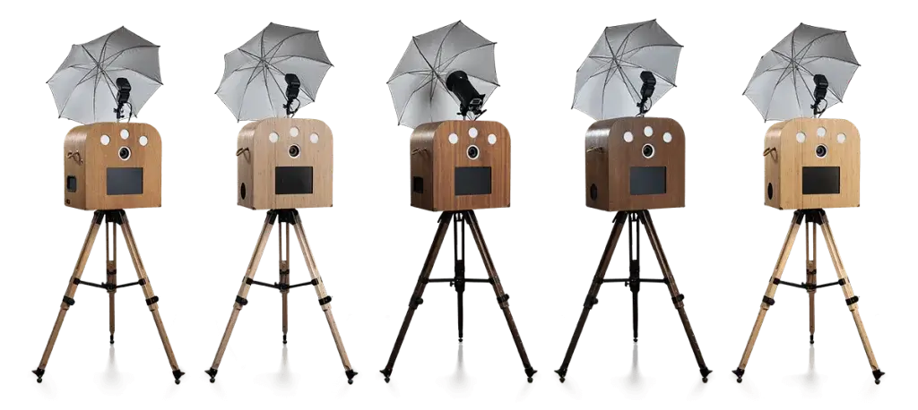 Collection 6 photobooths bois artisanaux Nemobooth location Marseille PACA mariage entreprise
